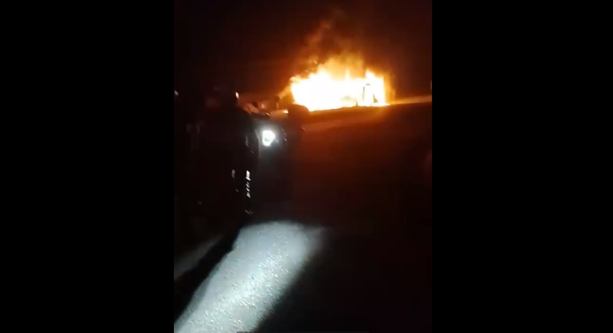 A condutora foi levada pelo Samu ao Pronto-Socorro de Peruíbe