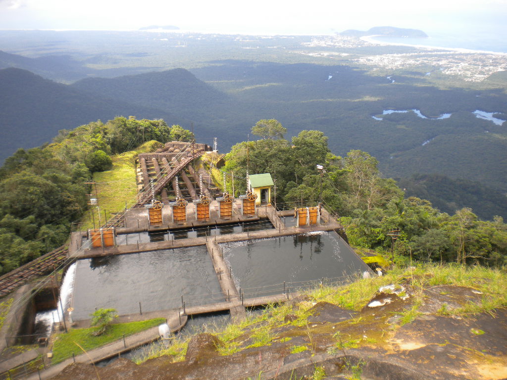 A Usina Hidrelétrica de Itatinga, em Bertioga, fornece energia para o Porto de Santos