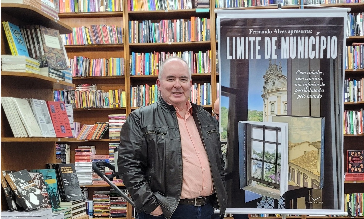 Novo livro do escritor, que também é membro da Academia Peruibense de Letras, reúne 100 pequenas crônicas escritas ao modo de prosa poética