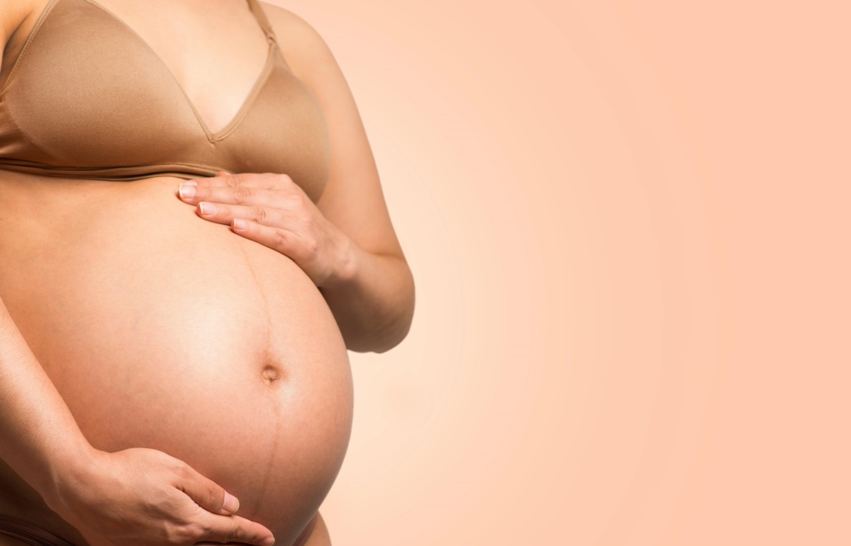 Novo direito garante 120 dias de afastamento após alta da mãe ou do bebê