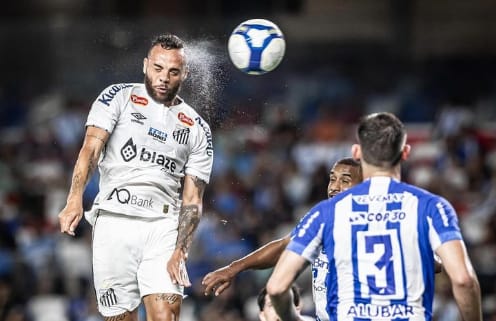 Com esse resultado, o Peixe segue invicto durante dez jogos (seis vitórias e quatro empates)