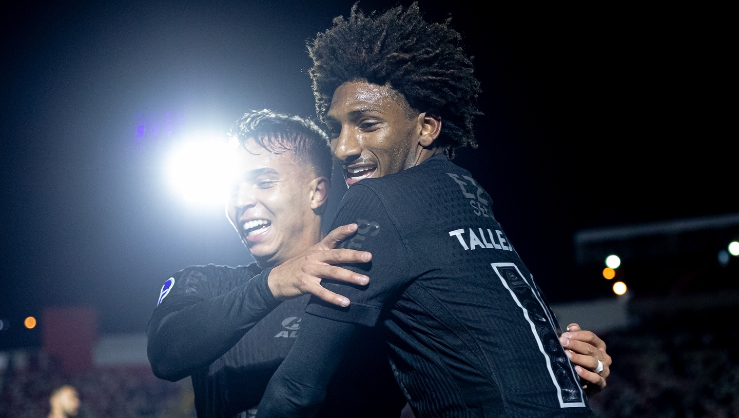 Gols do Timão foram feitos no primeiro tempo por Giovane e Talles Magno