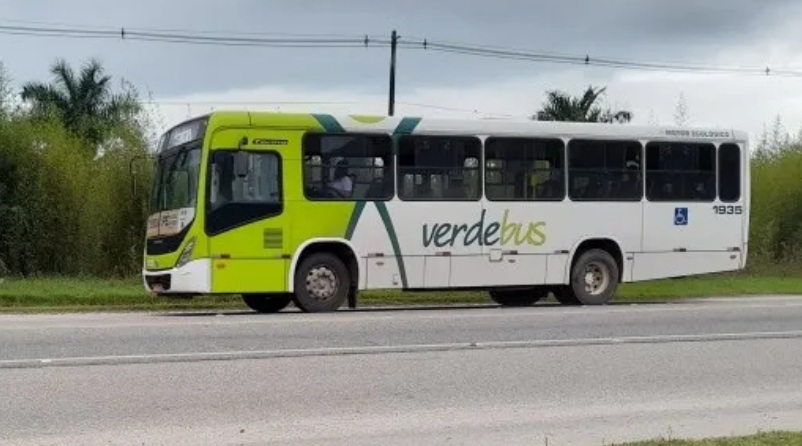 Ação foi motivada por conta de uma possível redução nos salários