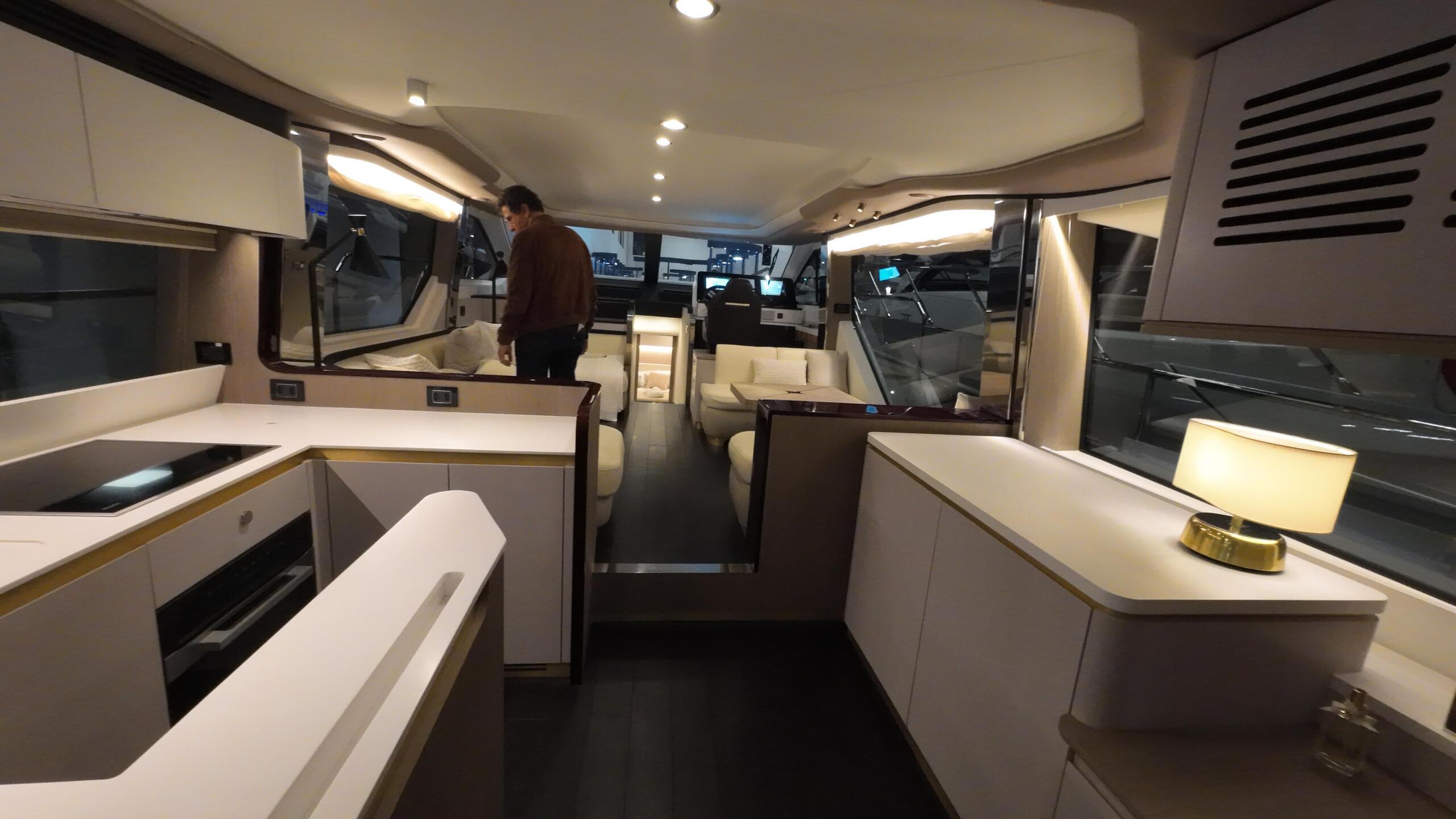 A capital paulista recebe o maior evento náutico da América Latina, a 27ª edição da Boat Show, até terça-feira (24/9).