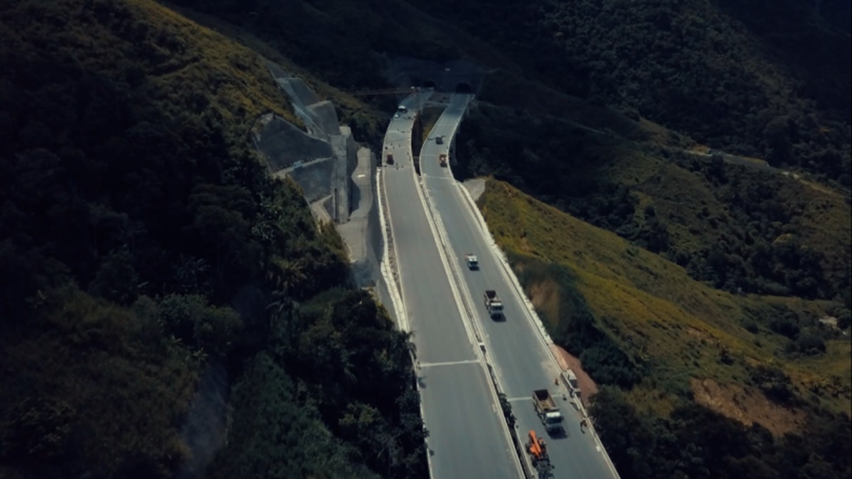 A Rodovia Tamoios deve receber por volta de 177 mil veículos