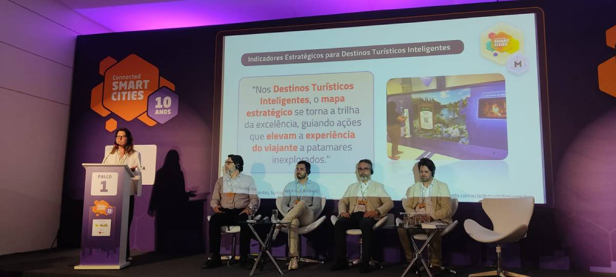 Entre os temas abordados, destacaram-se mobilidade para pessoas, veículos elétricos e urbanismo