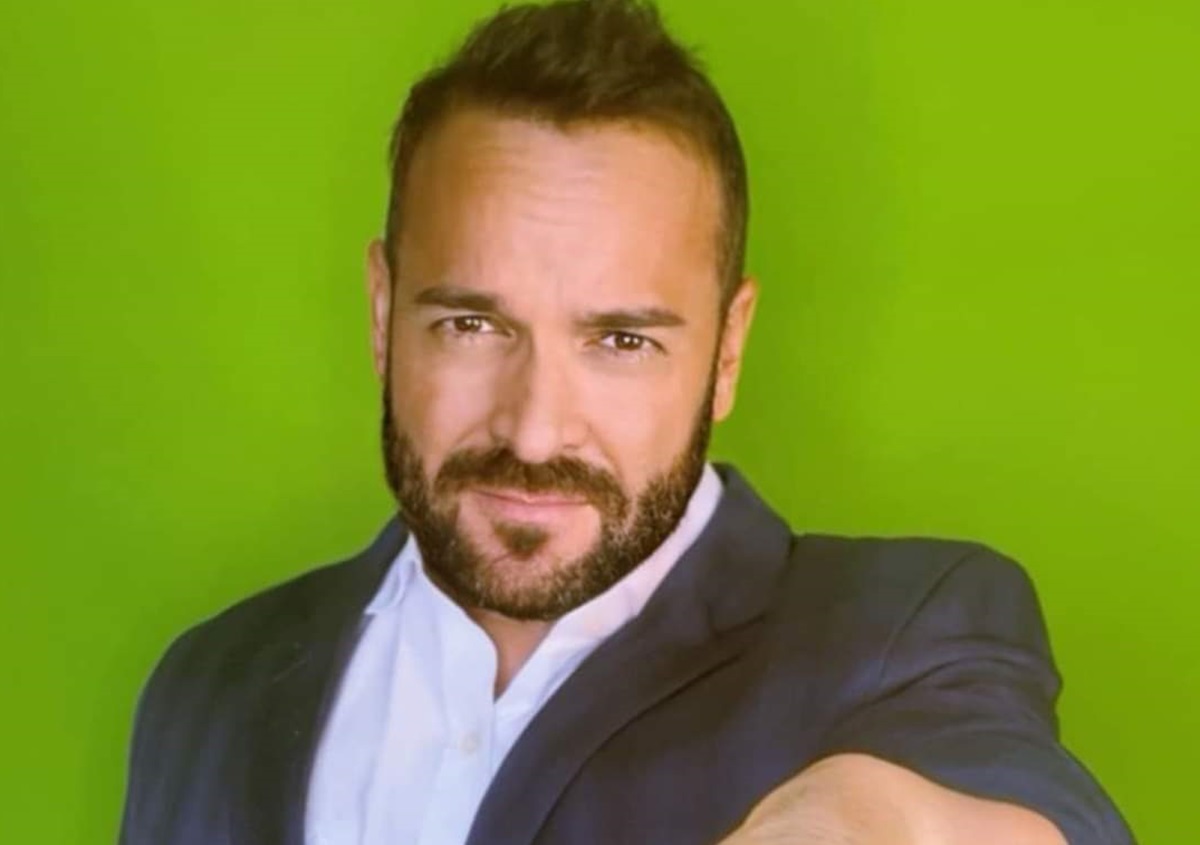 Nando Pinheiro se candidata pela primeira vez a prefeito de Santos