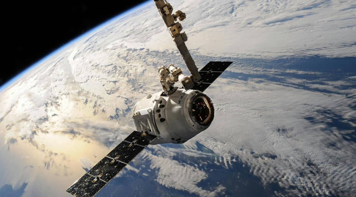 Foto de satélite da SpaceX, empresa parceira da Starlink, de Elon Musk