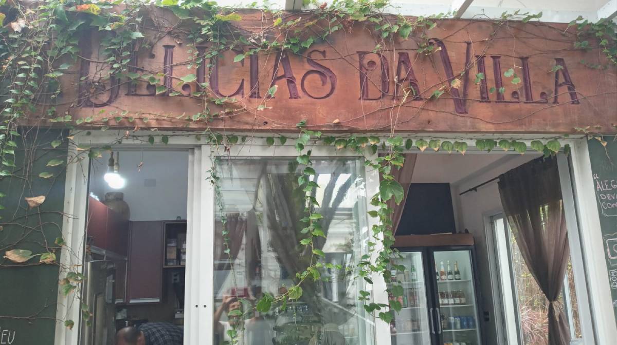 Delícias da Villa" é um espaço aconchegante para um bom café da manhã ou da tarde, em Itanhaém