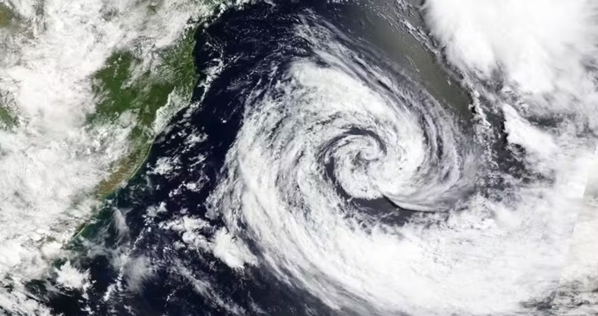 Ciclone extratropical chega com mais força no Sul do País