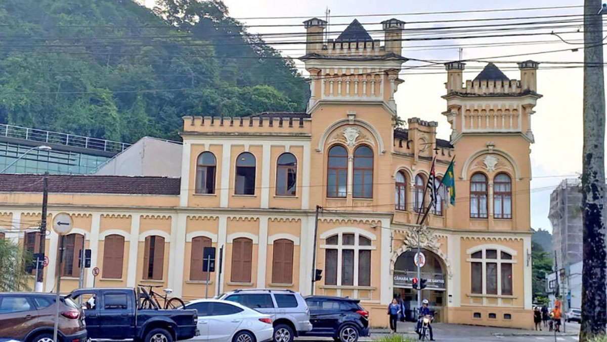 Na eleição dos vereadores, ao contrário do sistema majoritário dos prefeitos, é adotado o proporcional