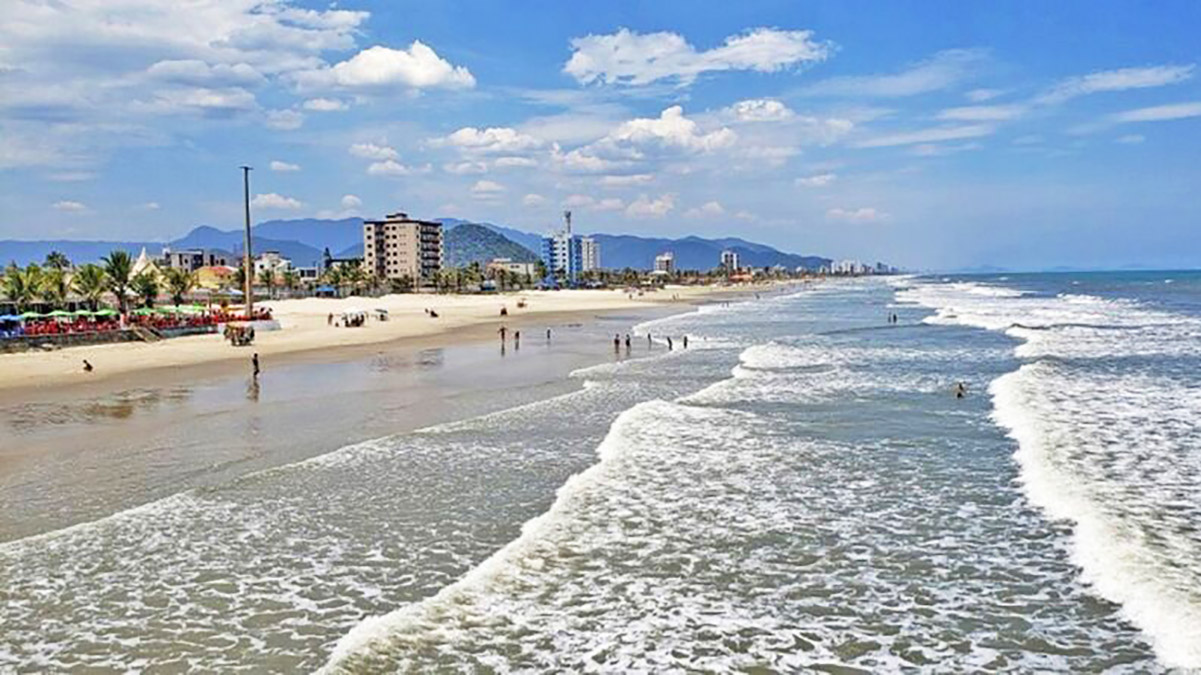 O litoral de São Paulo está com 21 praias impróprias para o banho nesta semana