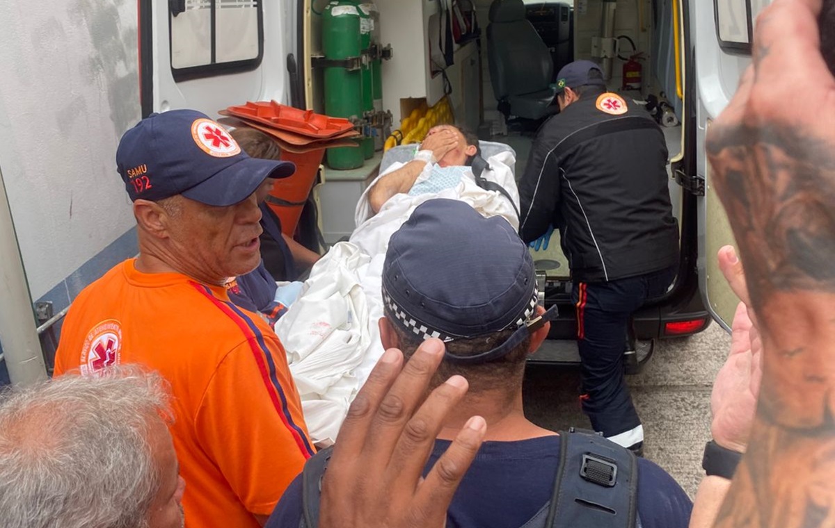 Agrípio foi atingido no ombro; ele passou pela UPA e foi transferido para o Albert Einstein