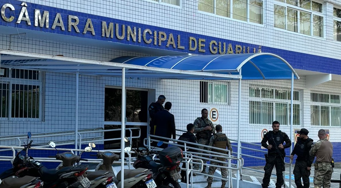 Entrada da Câmara dos Vereadores de Guarujá, no Centro da cidade