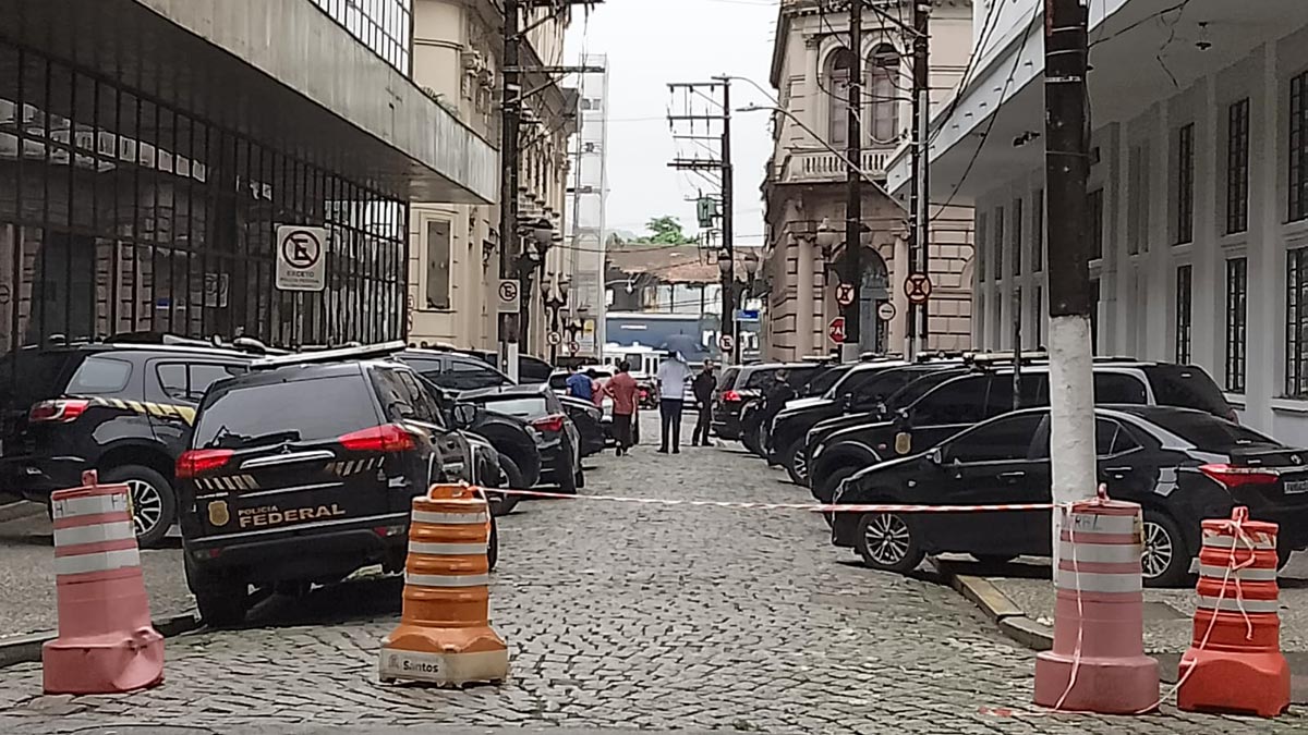 Aproximadamente 200 policiais federais estão nas ruas para dar cumprimento a 10 mandados de prisão