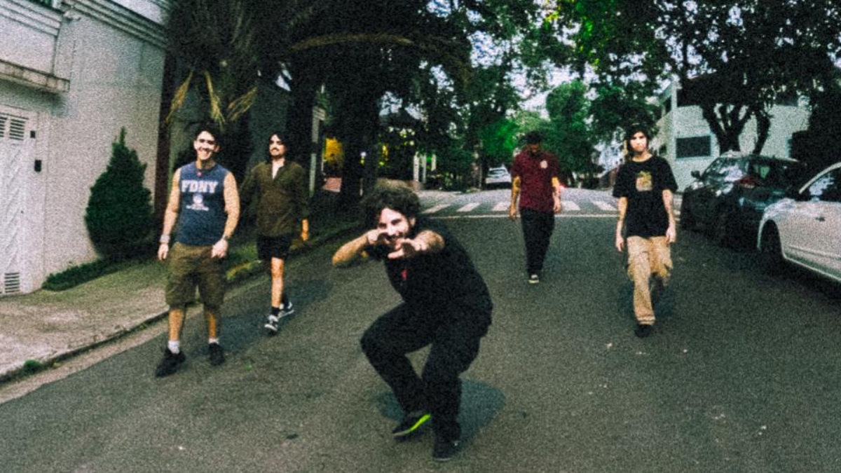 Cinco amigos, um único sonho: viver da música