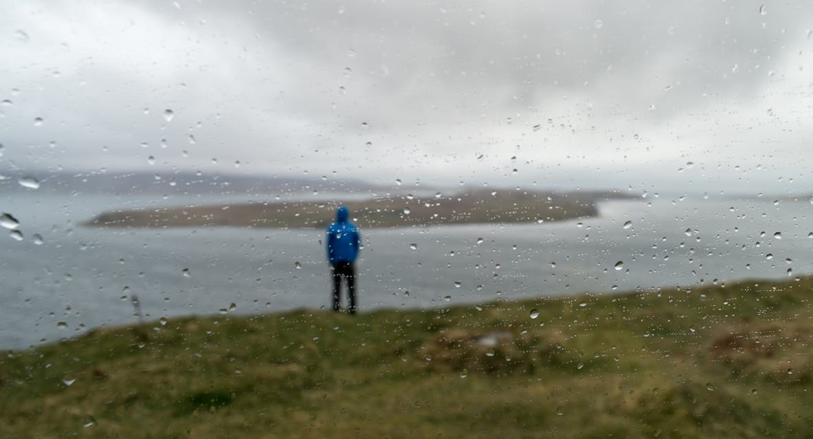 Nova frente fria chega terça ao litoral de SP e deve ficar por uns bons dias