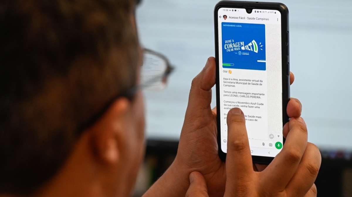Os conteúdos são disparados pela Ana, assistente virtual da Secretaria de Saúde