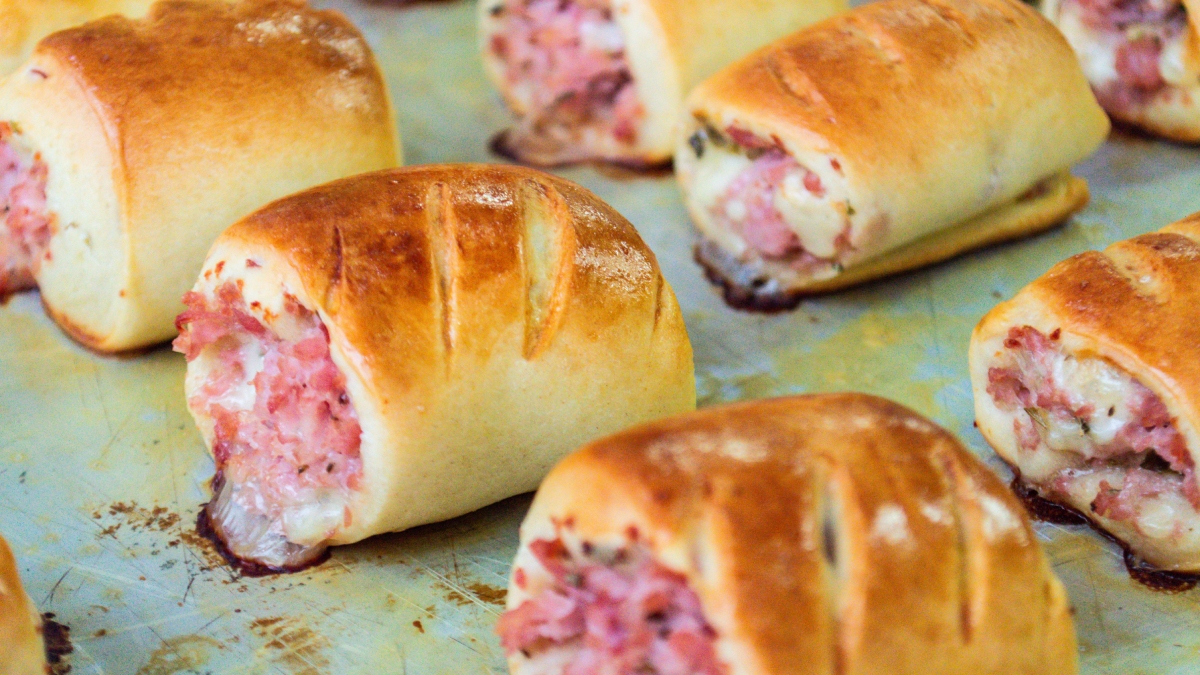 Para a aprovação e certificação do curso, o aluno deverá obter aproveitamento mínimo de 75% de participação