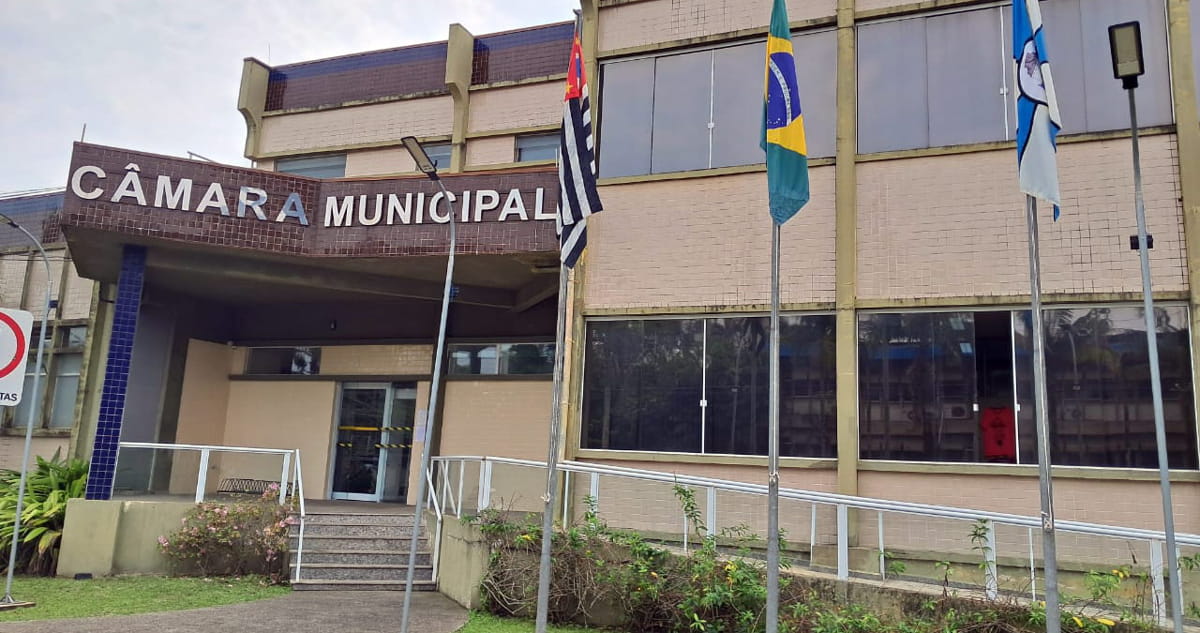 A justificativa para o projeto é de reconhecer e regulamentar a prática do "Stunt" ou "Grau" como uma modalidade esportiva de motociclismo