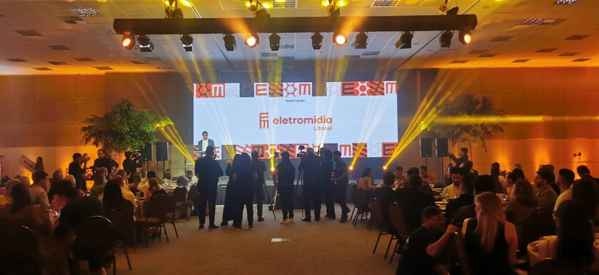 Em suma, o prêmio conta com três categorias