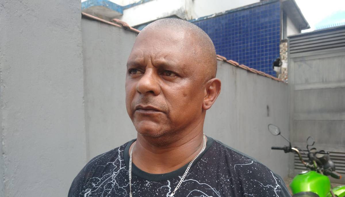 Cleiton: "Vi meu irmão nu, enrolado em um plástico e ainda com vestígios de sangue no corpo e no caixão"