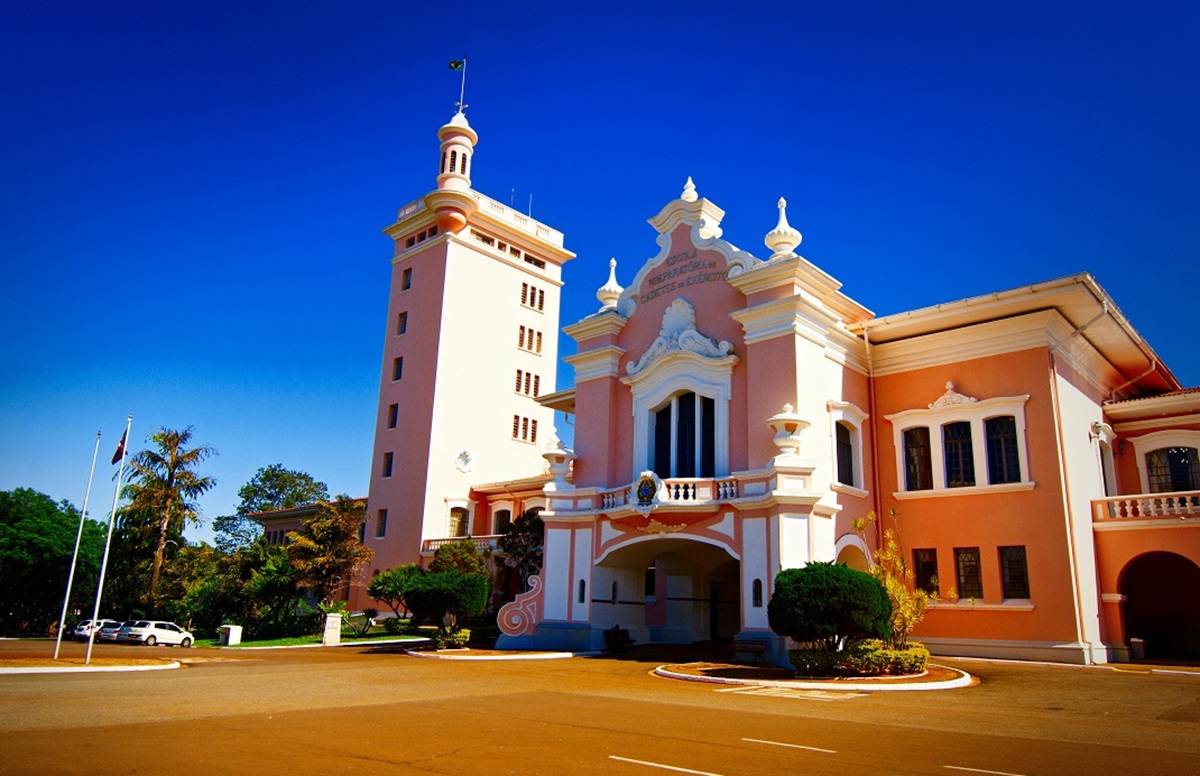 Escola de Cadetes do Exército é uma das maravilhas de Campinas