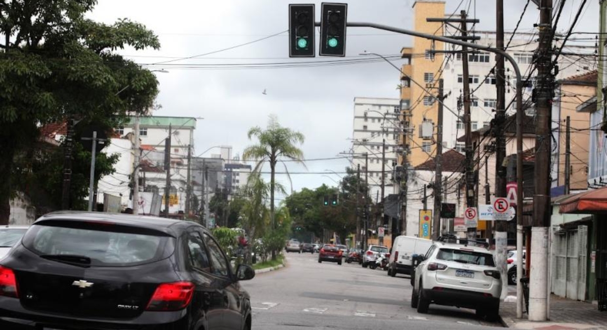 A sincronização semafórica foi implantada pela CET