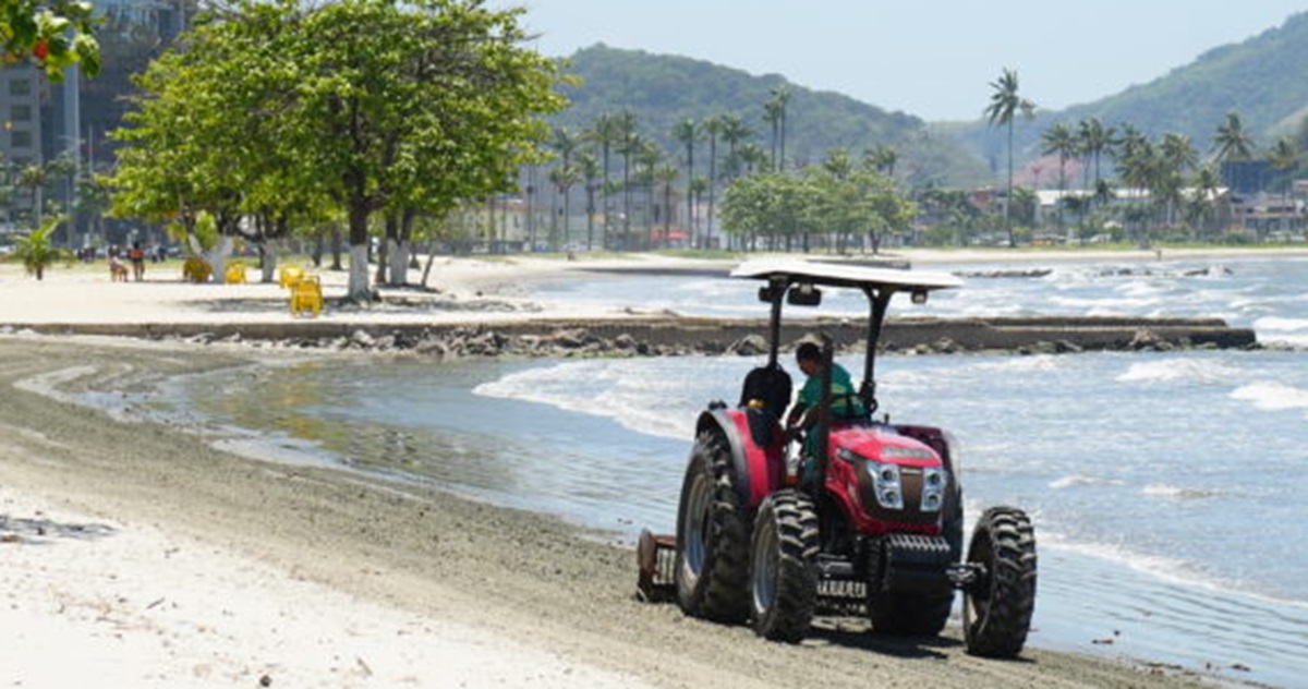 Prefeitura de Caraguatatuba já realiza limpeza na Praia do Indaiá