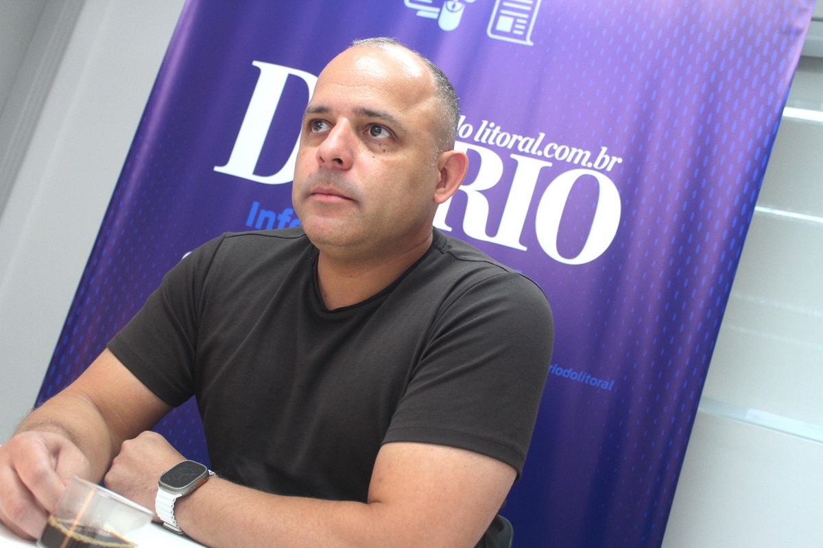 Ricardo Novaes, da Star Diesel, esteve na redação do Diário do Litoral