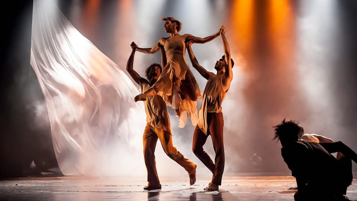 O evento acontece às 19h30, no Parque Anilinas, em Cubatão