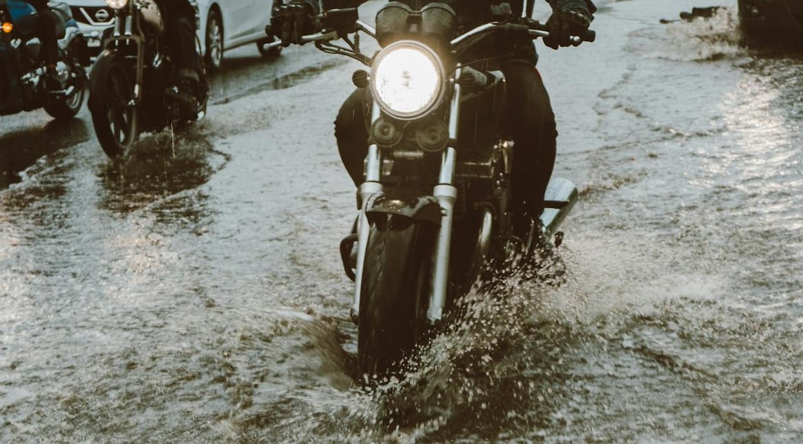 Deve chover bastante no litoral de SP nas próximas horas