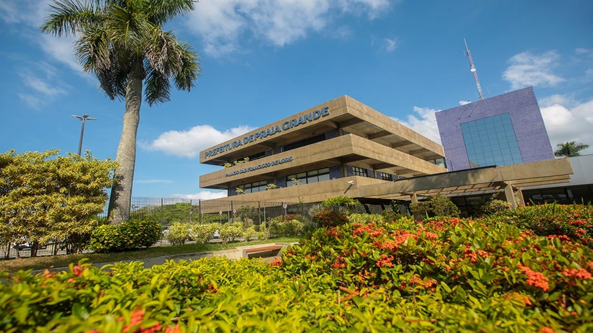 Justiça quer que somente servidores aprovados em concurso público assumam as funções