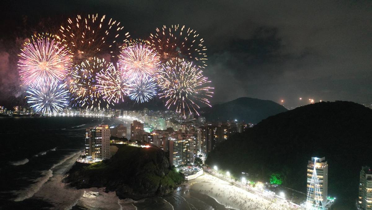 É normal as cidades bloquearem as vias principais das praias ou redirecionarem o trânsito