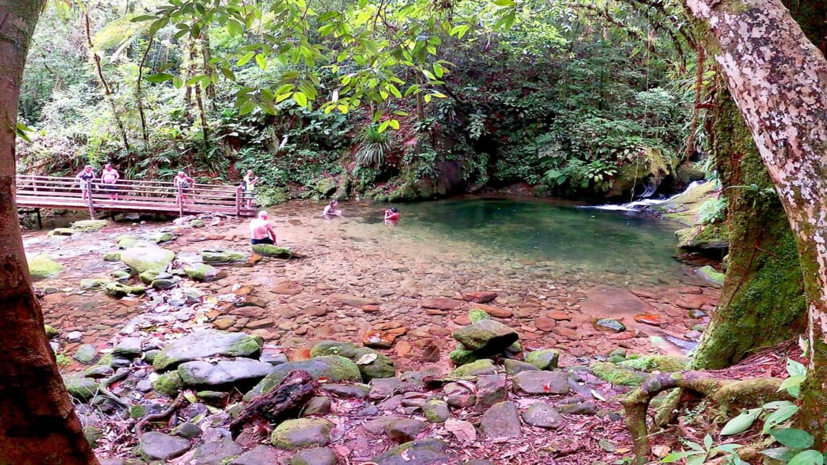 Cachoeira Três Quedas é um dos principais atrativos de belezas naturais de Itanhaém