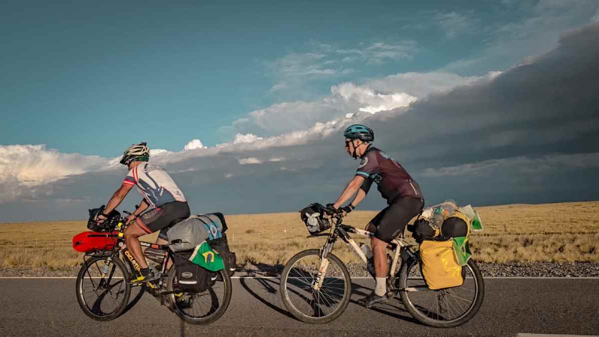 O objetivo era sair de Santiago, no Chile, e chegar a Mendoza, na Argentina