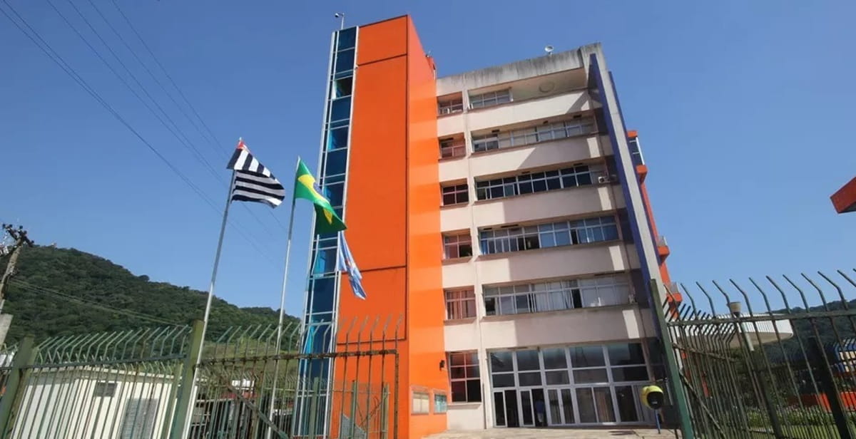 Ao garantir o adiantamento, a Prefeitura de Guarujá contribui para o equilíbrio financeiro dos trabalhadores