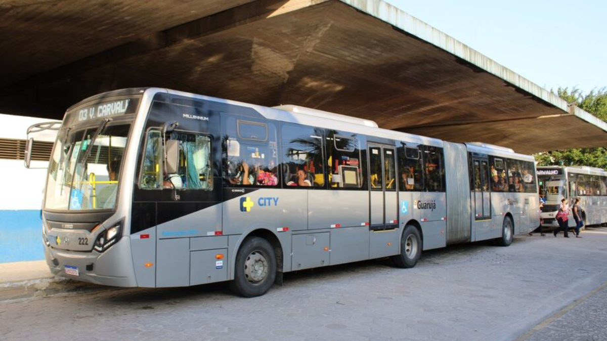 A concessionária alega que a Prefeitura não repassa os subsídios para passagens gratuitas