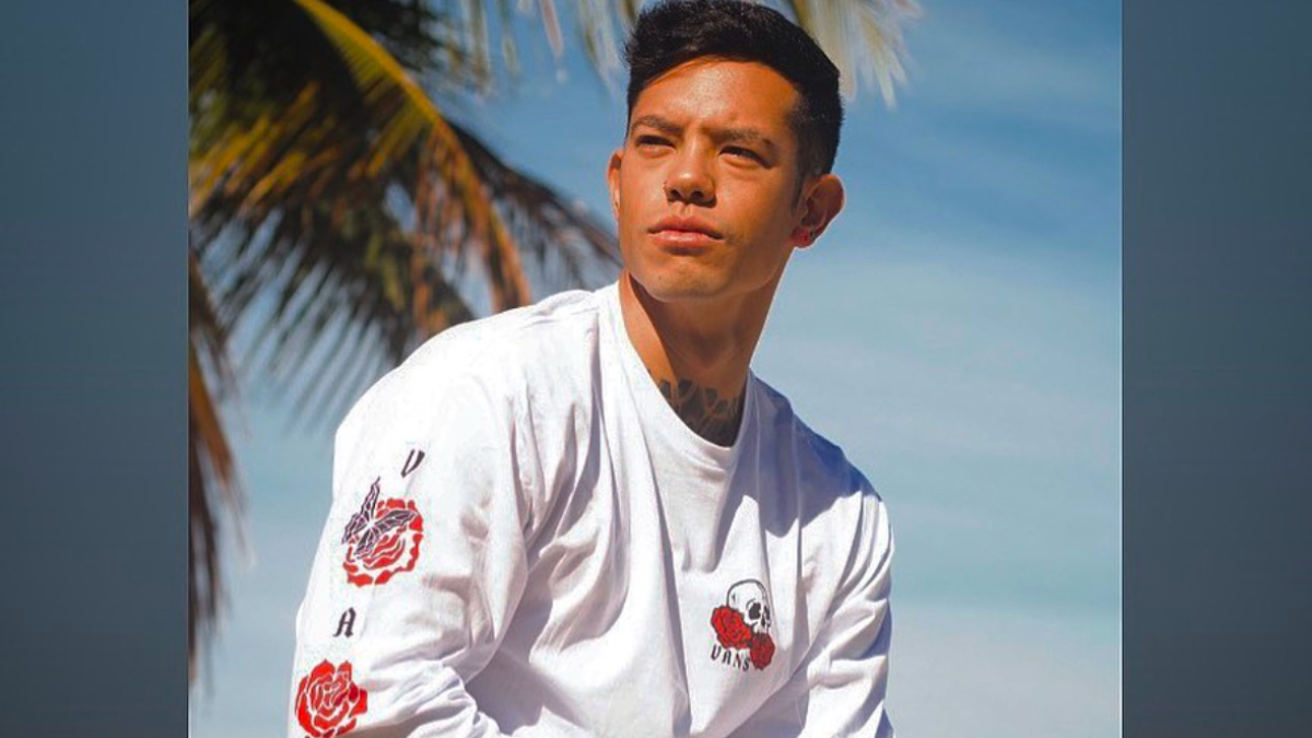 Gabriel vem de uma família japonesa e costuma dividir seu tempo entre a cidade de Praia Grande e a capital