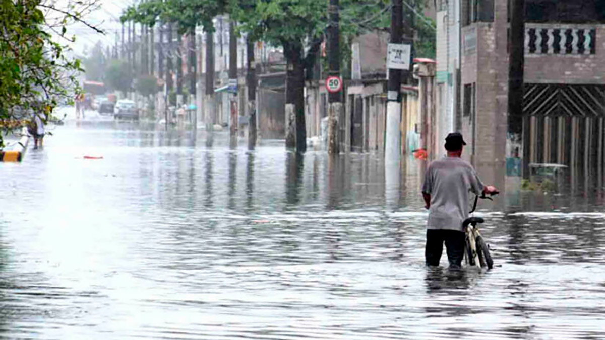 O problema não se resolve e moradores perdem móveis e acumulam prejuízos todos os anos