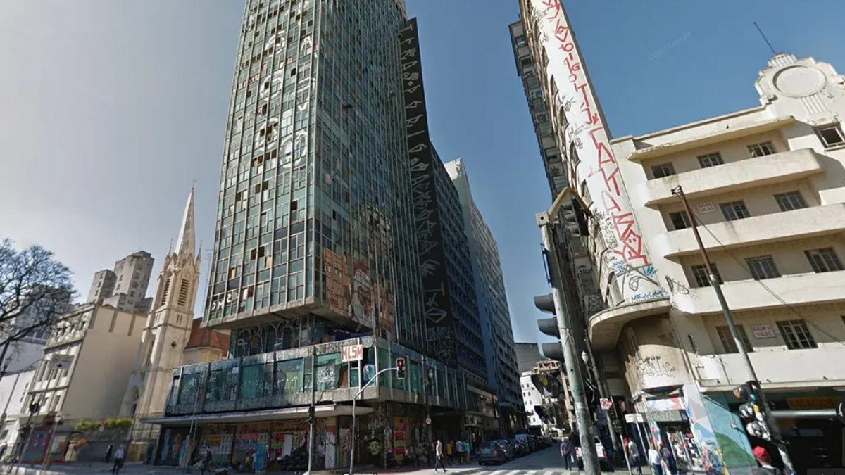 Enquanto isso, há em torno de 92.556 pessoas vivendo nas ruas atualmente na Capital Paulista