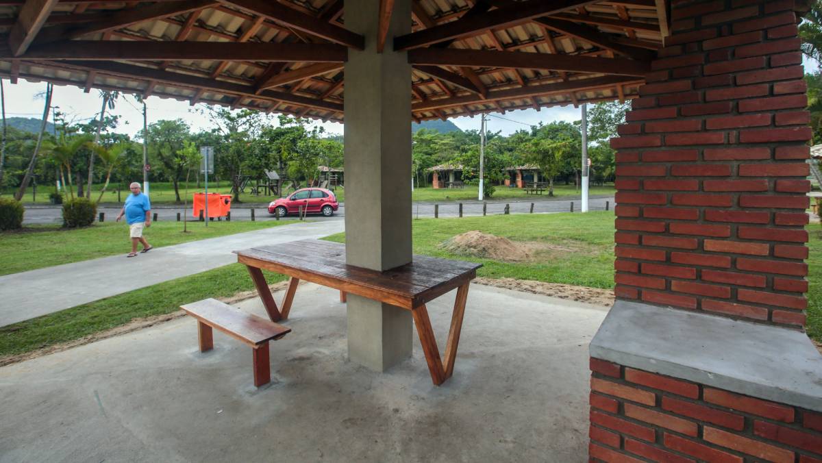 Para utilizar a instalação é necessário reservar através do site da secretária de turismo do município