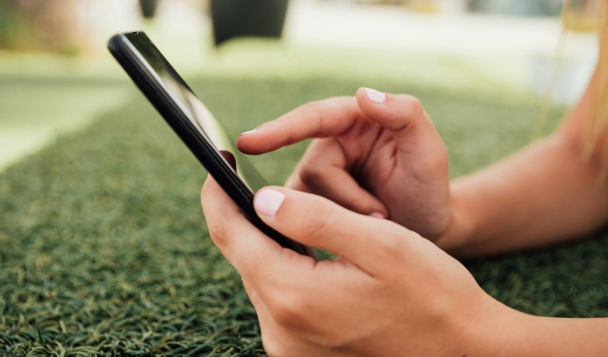 A análise revela grande discrepância entre os bairros, com alguns registrando números significativamente mais altos que outros