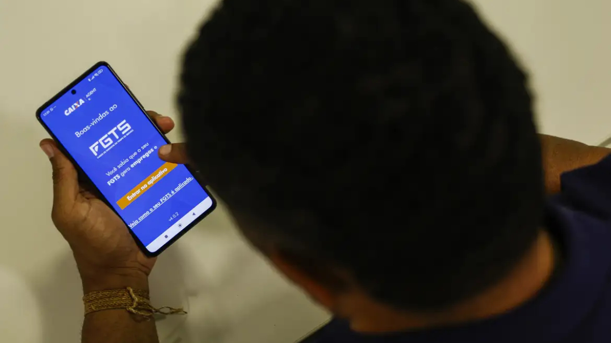 Quem não adere ao saque-aniversário permanece no modelo tradicional