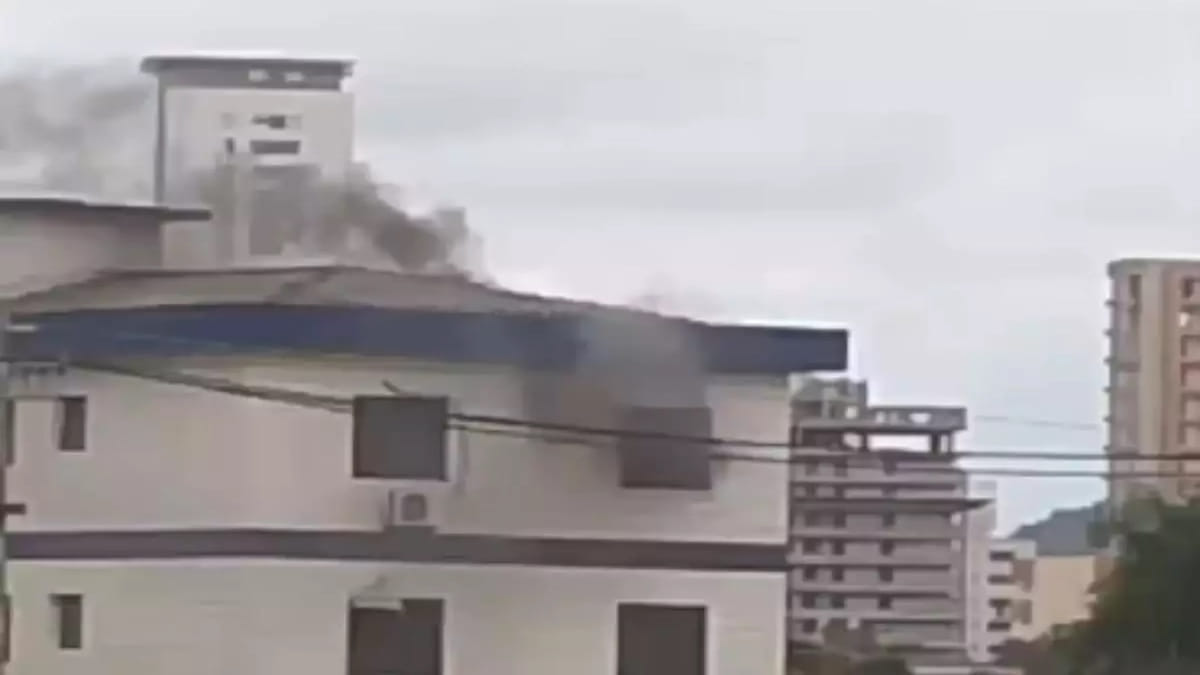 Incêndio aconteceu na tarde desta quinta-feira (20), em Praia Grande