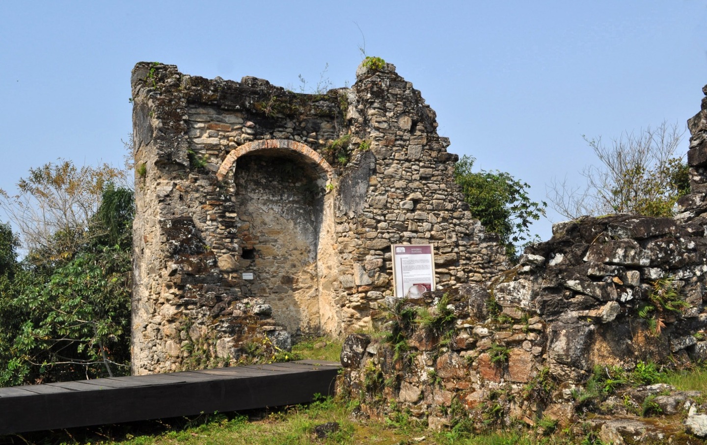 Ruínas do Abarebebê