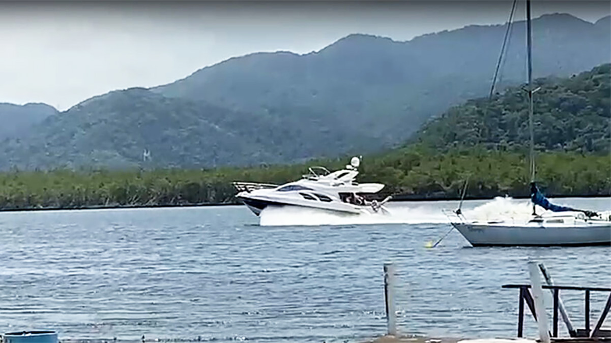 Reportagem registrou imagens de outras motos aquáticas, lanchas e iates acima do limite de velocidade