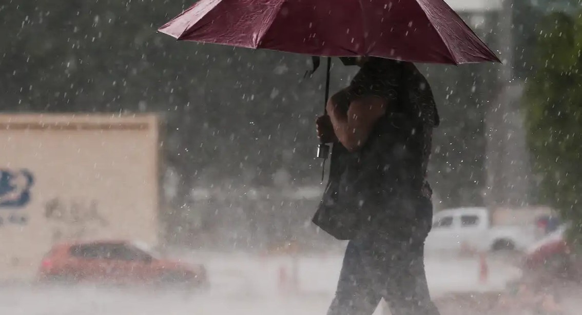 Nova frente fria se aproxima do litoral de SP