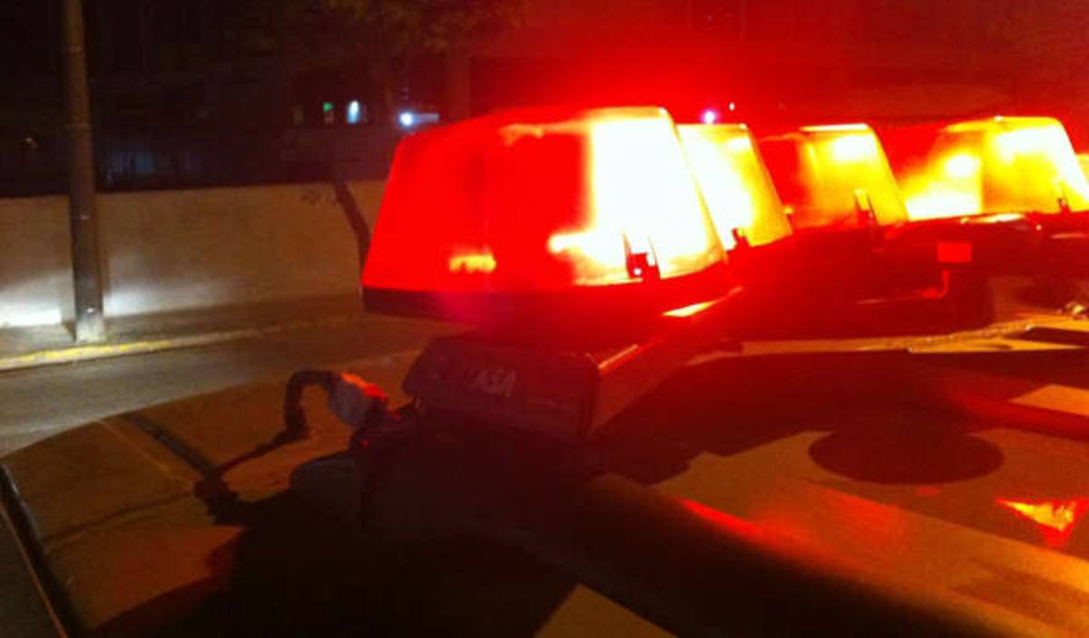 Em suma, o corpo, já identificado, pertencia a um morador de rua