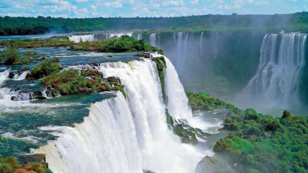 Cataratas do Iguaçu é um dos locais mais visitados pelos turistas